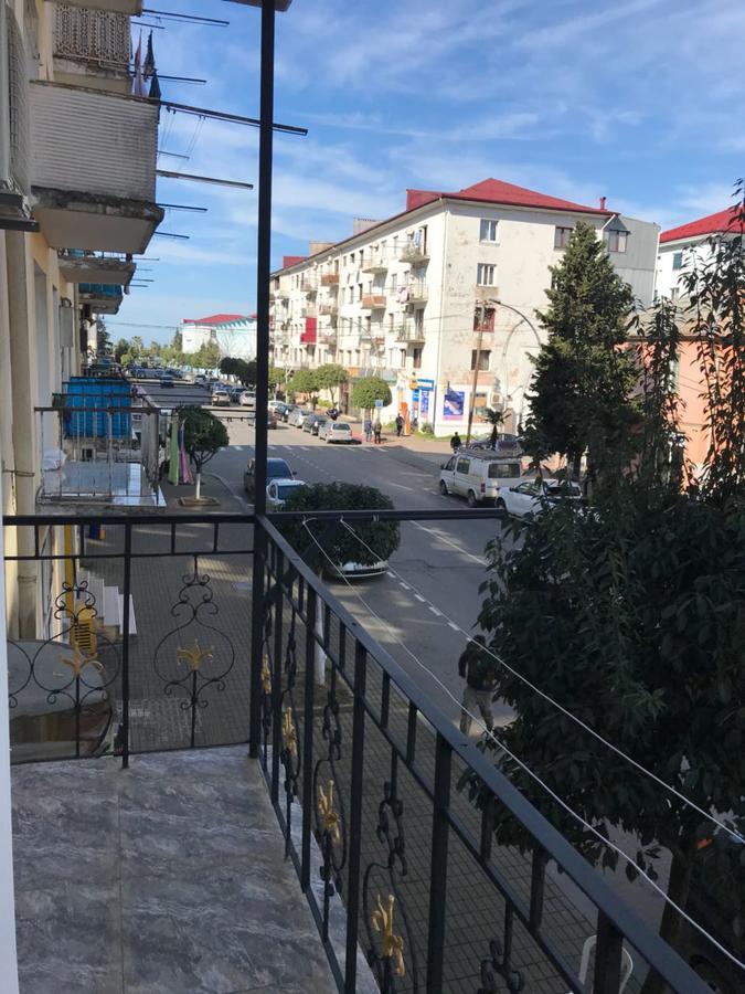 Griboedovi N.6 Apartment Batumi Bagian luar foto